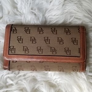 Dooney&Bourke Wallet